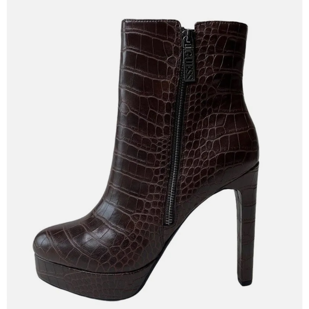 GUESS Deja Platform Dress Boot Women's 6.5 Dark Brown Embossed Faux-Leather